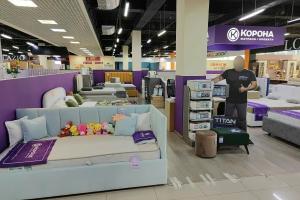 Фирменный магазин «КОРОНА», Уральская 77/7, ТЦ «Мебельград», 3 этаж Фирменный магазин «КОРОНА», Уральская 77/7, ТЦ «Мебельград», 3 этаж